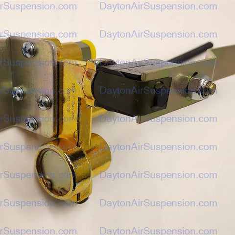 King of the Road Height Control Valve - 22062524 King of the Road