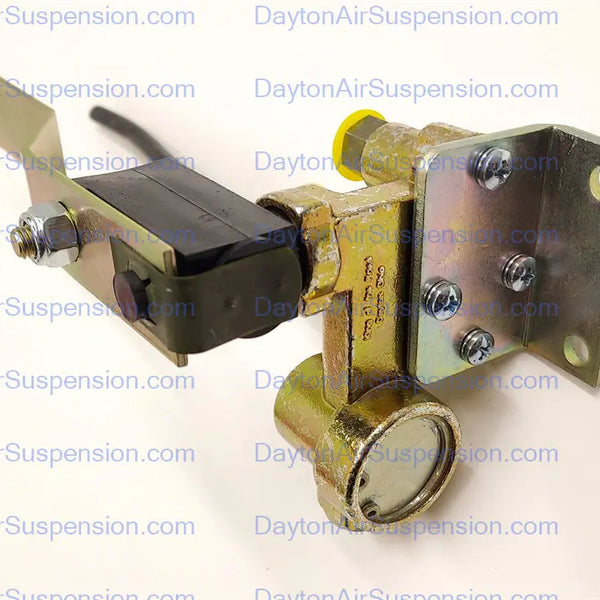 King of the Road Height Control Valve - 22063228 King of the Road