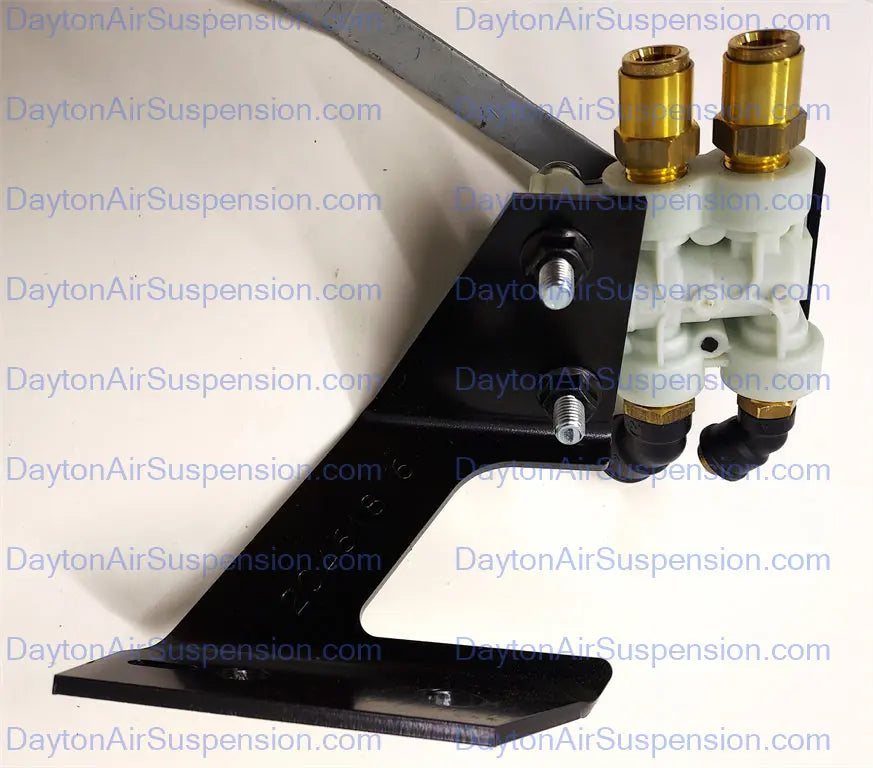 Wabco Leveling and Height Control Valve - S464-008-1150 Wabco